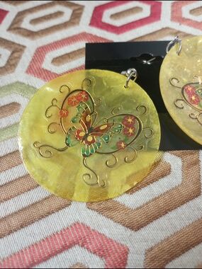 Yellow Butterfly Capiz Ornament Earrings - Unbranded NWOT